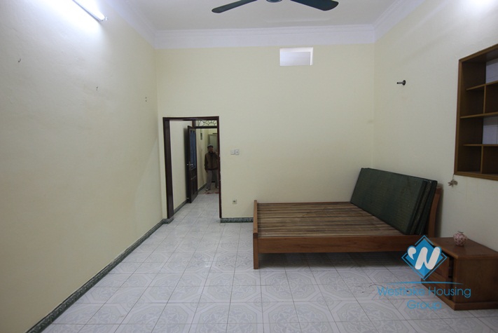 A cheap house for rent in Au co, Tay ho, Ha noi